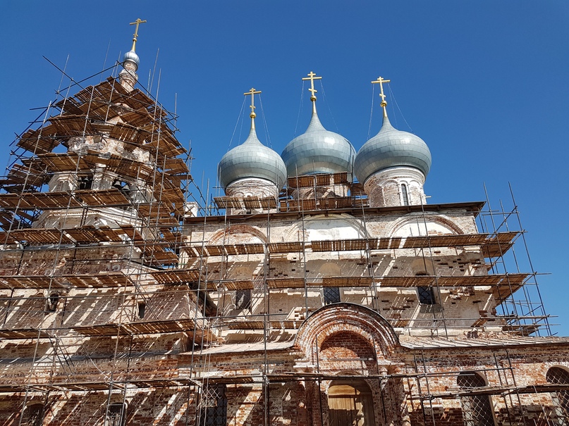 Знаменитый своими фресками Крестовоздвиженский собор древнего Романово-Борисоглебска, ныне Тутаева, дождался реставрации
