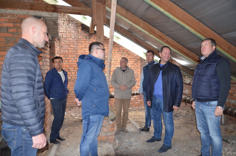 Также в ходе визита проверили ход работ по линии регионального Фонда капитального ремонта в Тутаеве и Константиновском