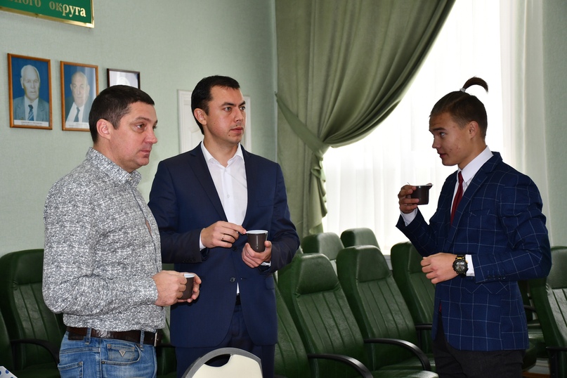 Детское досуговое движение "К истокам нашим" проводит в эти минуты сбор-старт