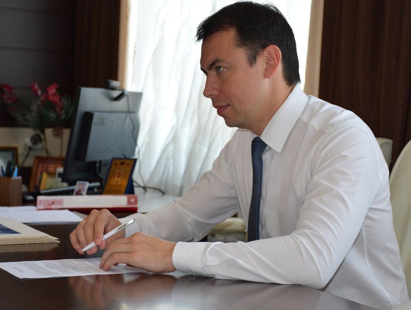 Сегодня глава района Дмитрий Юнусов подписал соглашение с будущим резидентом ТОСЭР о реализации на территории Тутаева инвестиционного проекта