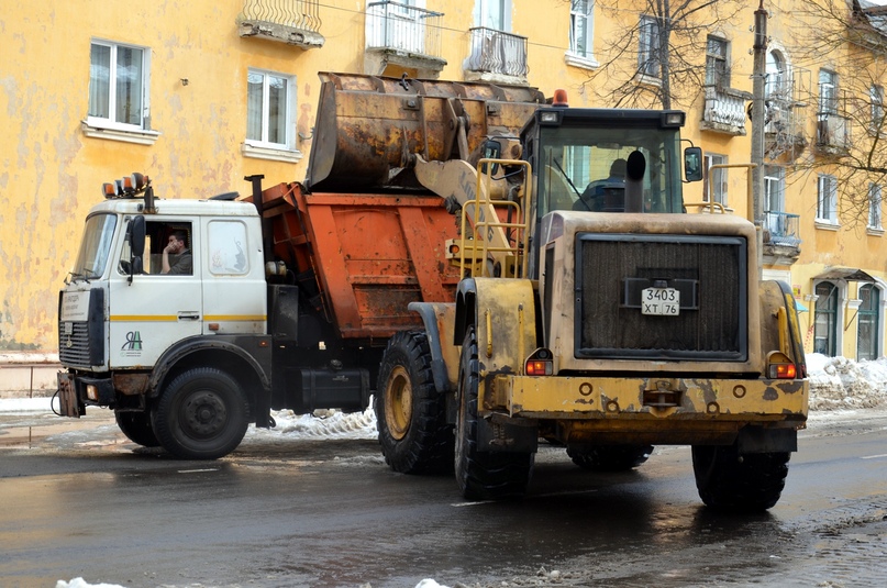 Глава администрации Константиновского поселения при поддержке жителей добился полноценной расчистки автодороги