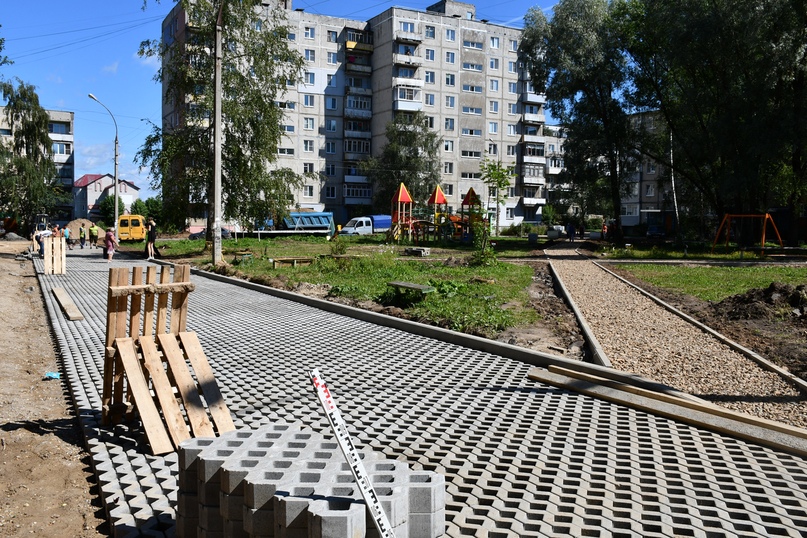 Парковка и газон в одном «квадрате»