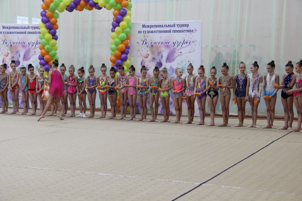 На базе спортивной школы «Старт» состоялся XIII межрегиональный турнир по художественной гимнастики «Волжские узоры»