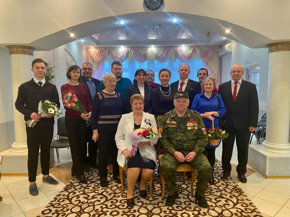 Сапфировая свадьба Громовых – 45 лет вместе!