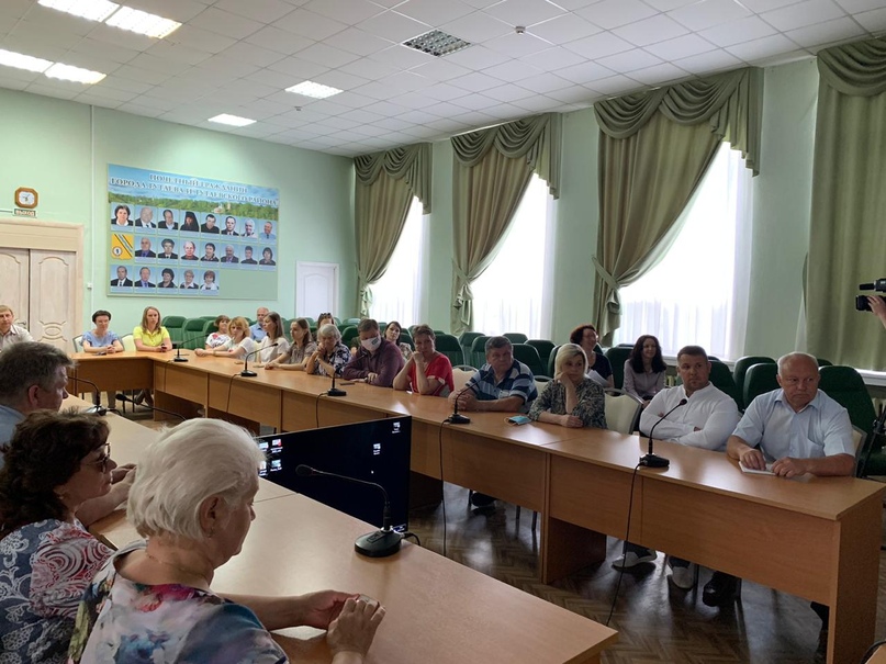 Глава района Дмитрий Юнусов в администрации подвел итоги голосования по выбору общественных территорий для включения в программу благоустройства 2021 года
