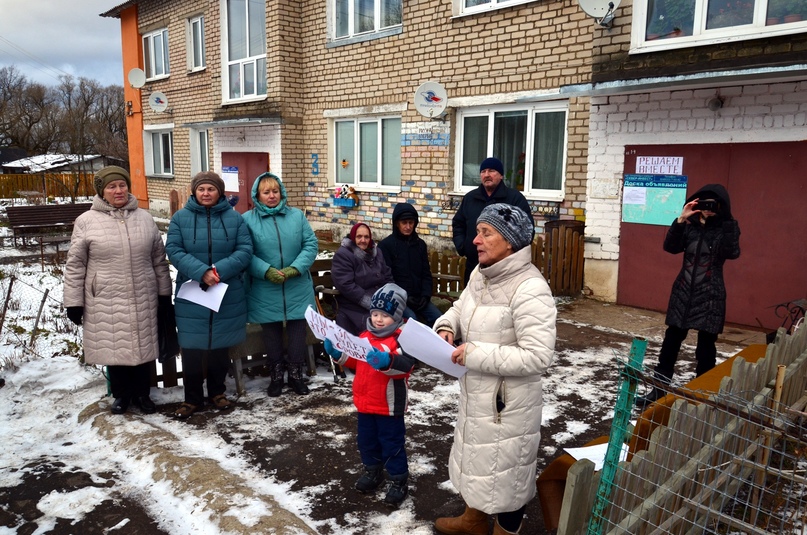 В Константиновском поселении проходят собрания жителей многоквартирных домов по поддержке губернаторского проекта «Решаем вместе!»