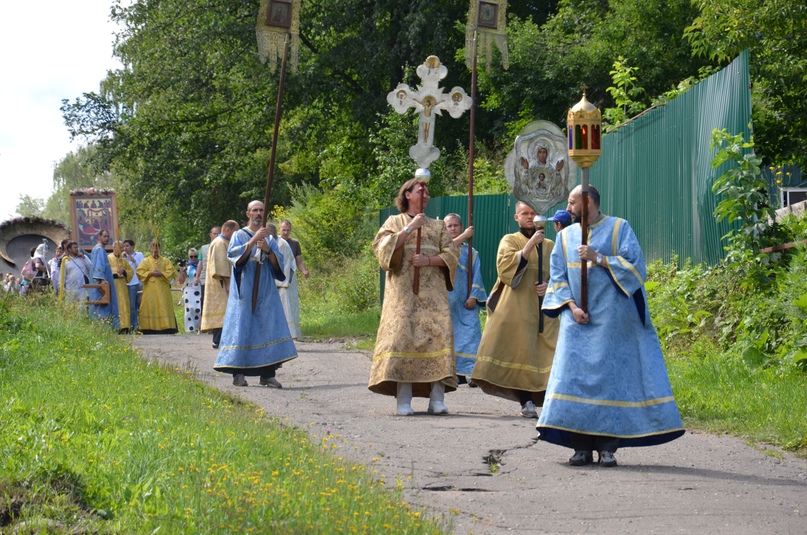 Со Спасом обошли Романов