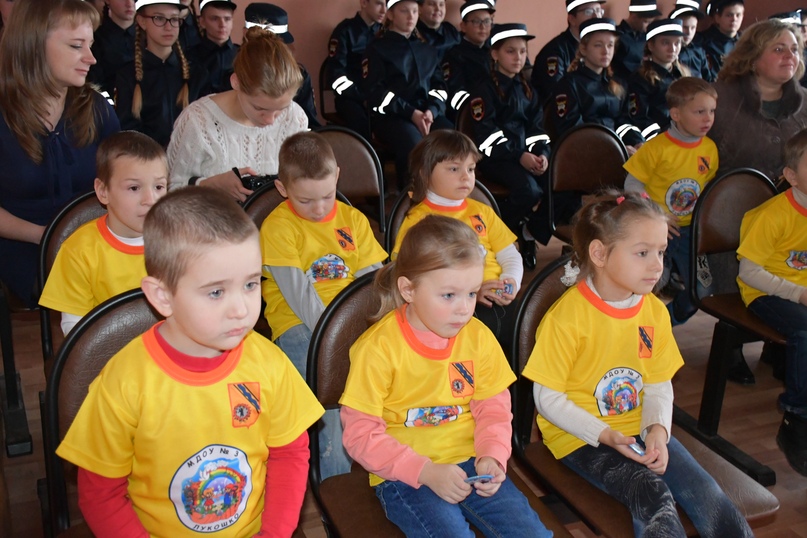 Воспитанники детского сада «Лукошко» сегодня стали юными инспекторами ГАИ