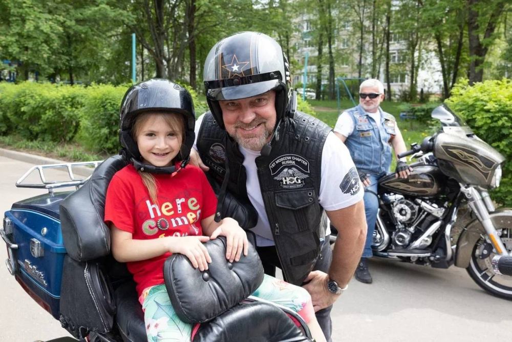 Мотоциклисты подарили детям в Тутаеве очередной праздник