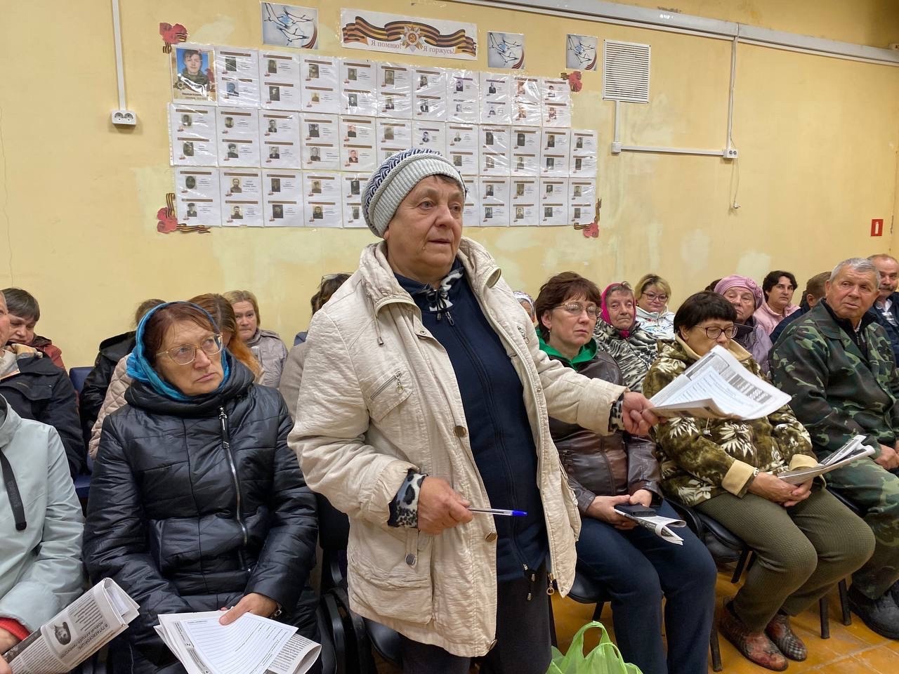 «Открытый микрофон» в Великом Селе: диалог с жителями продолжается