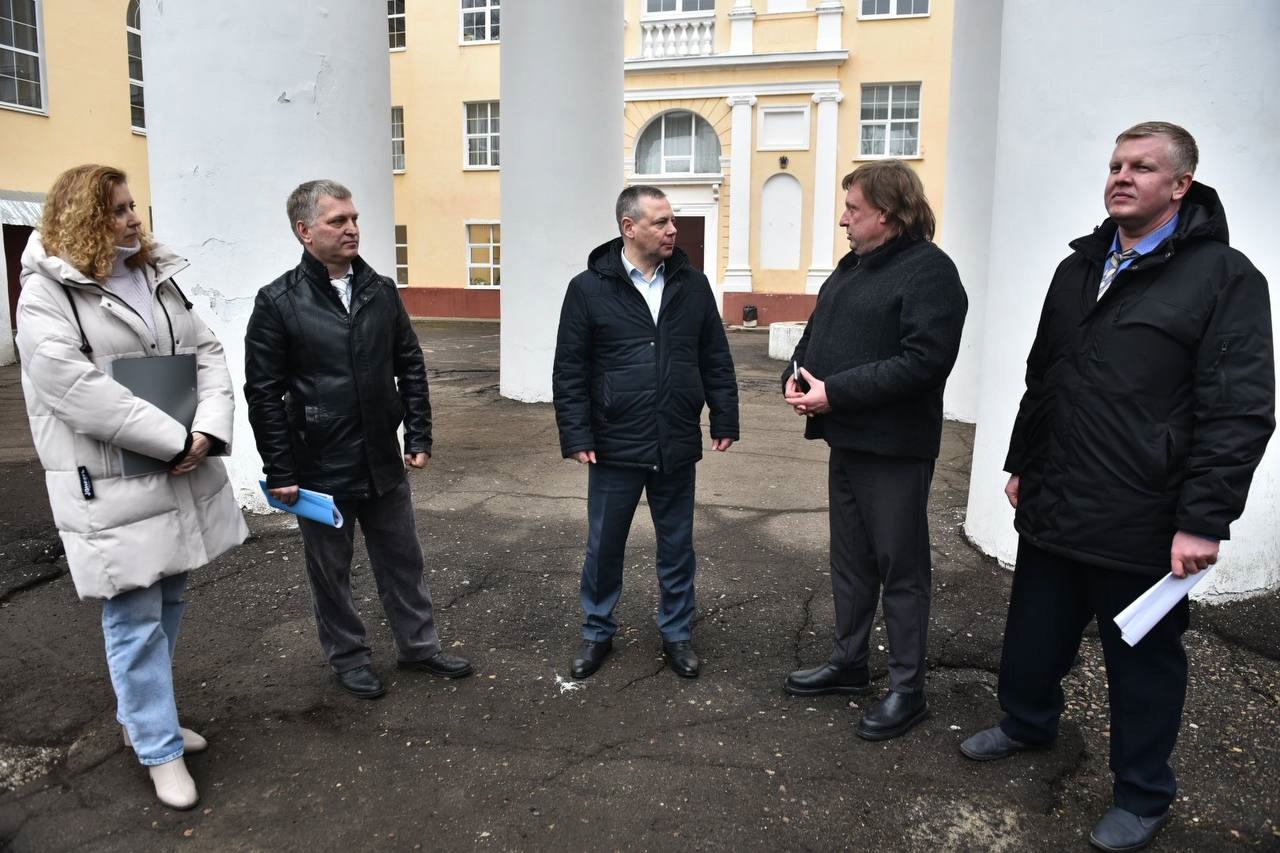 В Константиновском благоустроят территории соцобъектов и места воинской славы