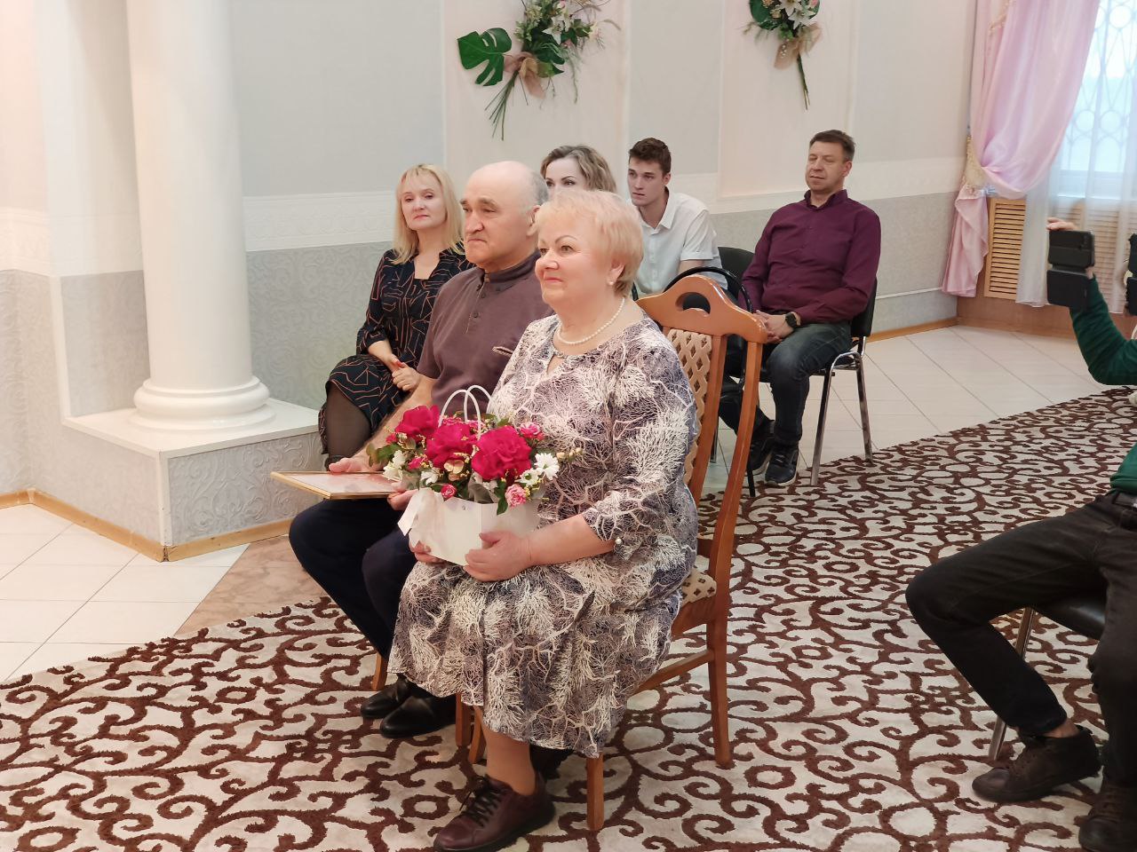 С золотой свадьбой, уважаемые супруги Сабирзяновы!