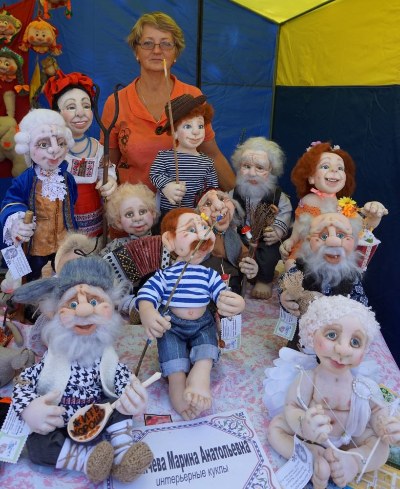 Марина Анатольевна Лашичева - автор интересных интерьерных кукол!