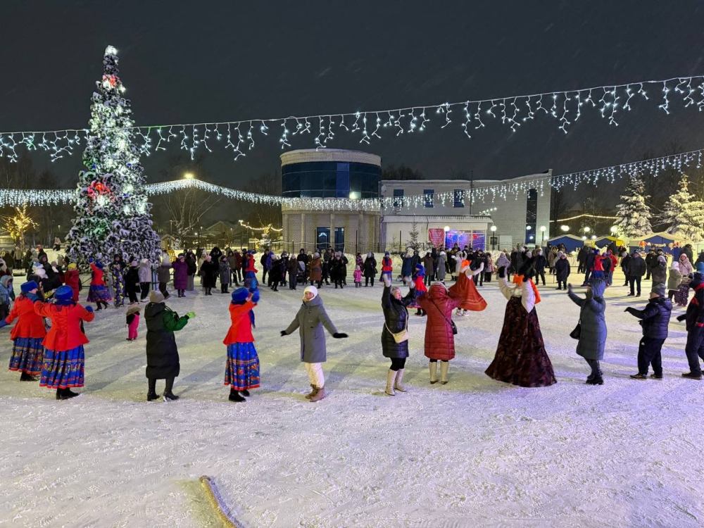 Ярмарка «Рождественские гуляния»: губернаторский проект «ЯрЗима» в Тутаеве