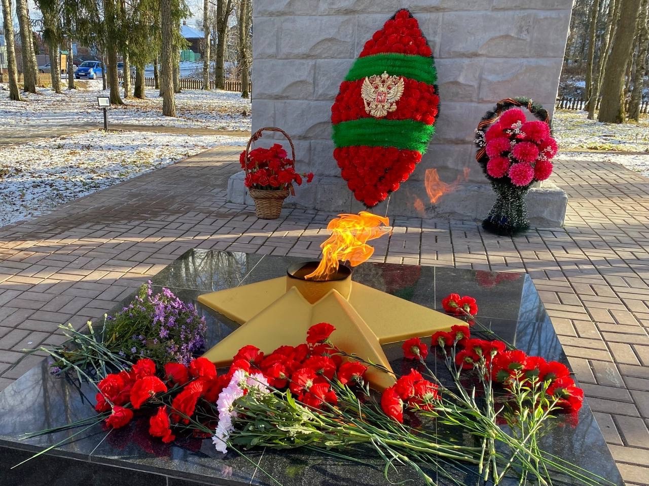 В Тутаеве открыт благоустроенный Парк Победы с отремонтированным мемориалом
