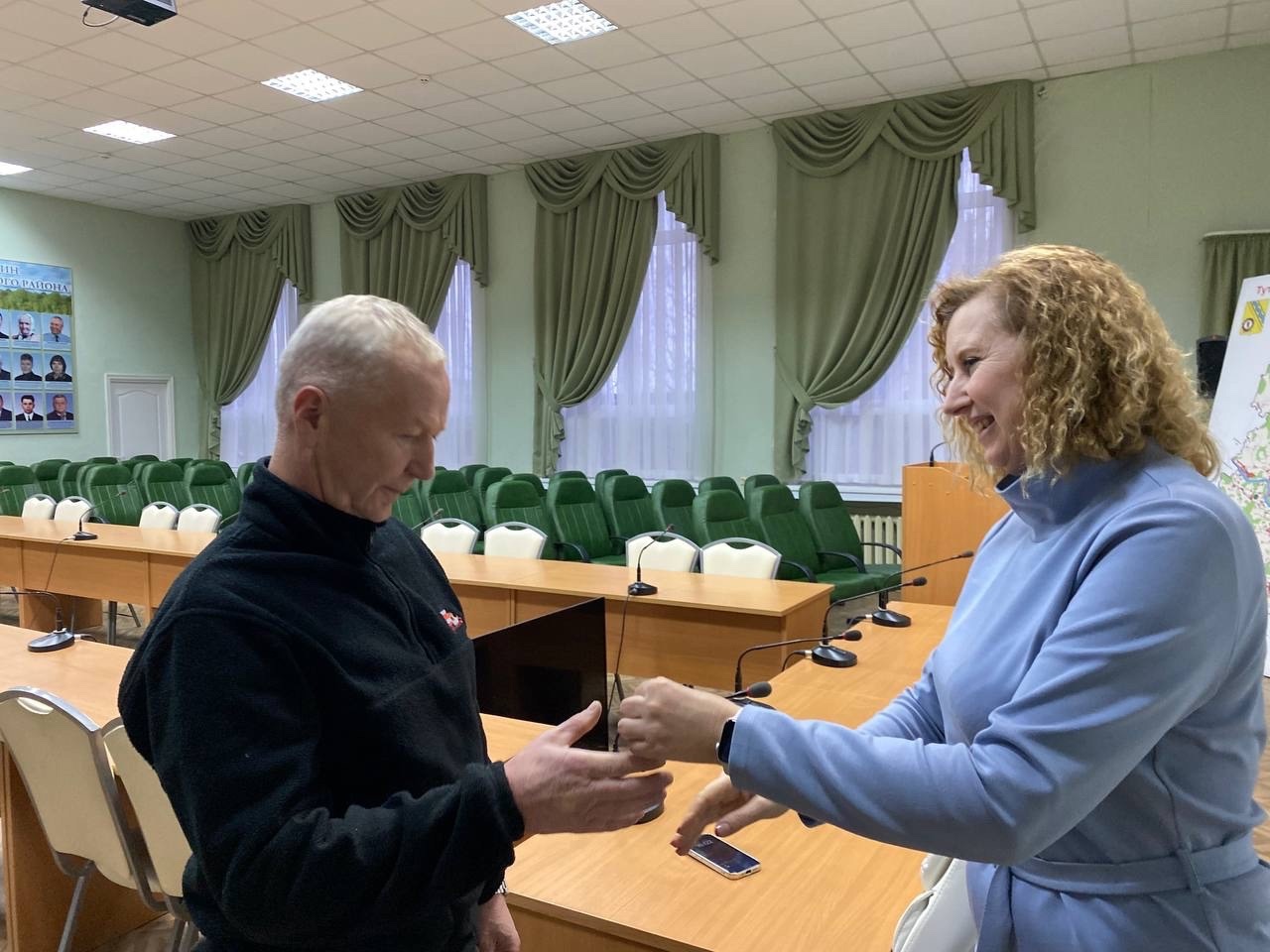 Две семьи станут новоселами