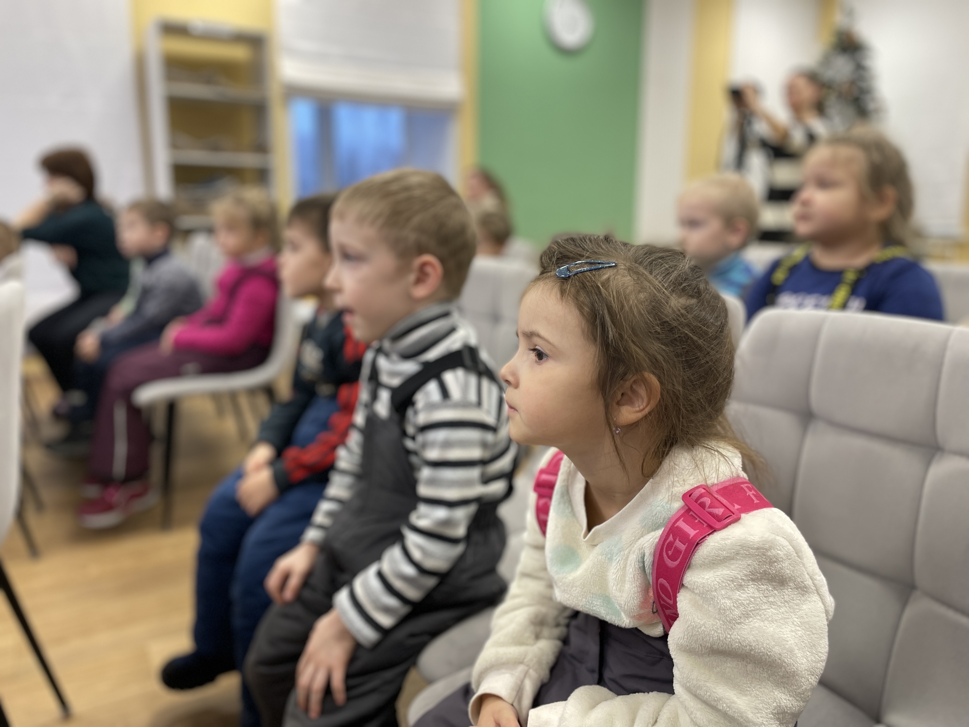 Всё всерьёз, или коротышки вышли на сцену