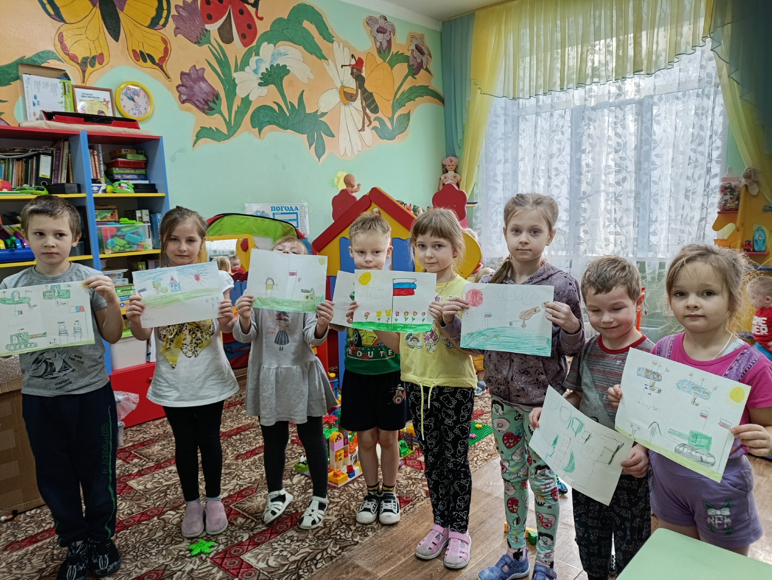 Левобережная школа: открытие Года Защитника Отечества и поддержка наших бойцов