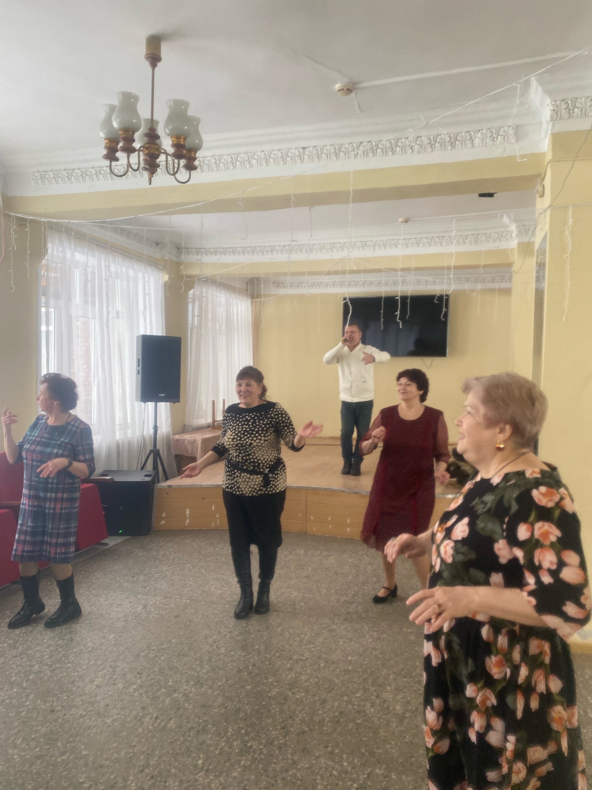 Весенний комплимент для добрых друзей