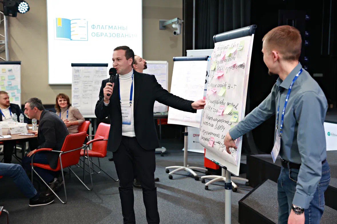 Виталий Бортяков: «Мне нравится общаться с людьми и помогать им»