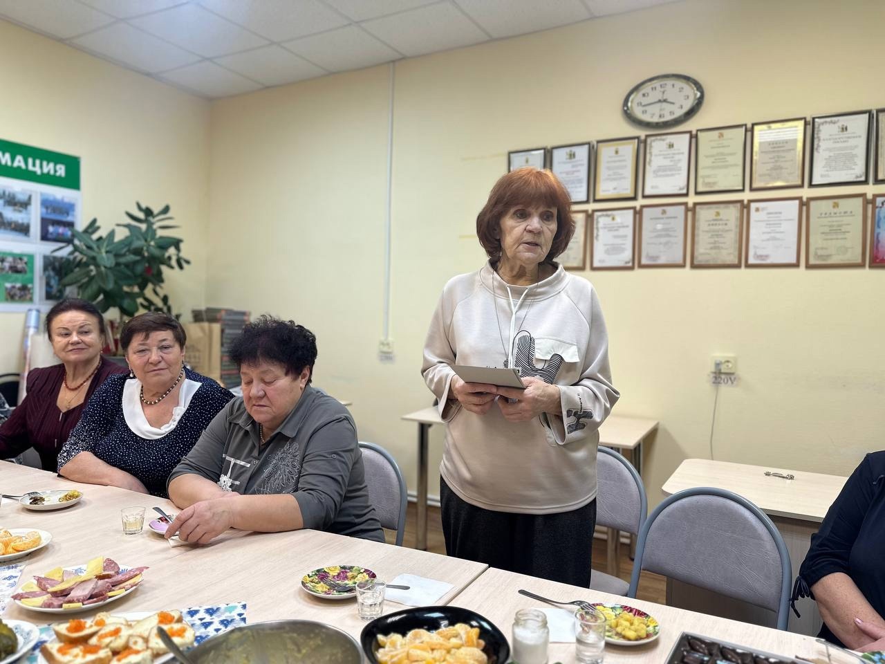 Тепло предновогодней встречи: глава района и ветераны подвели итоги года