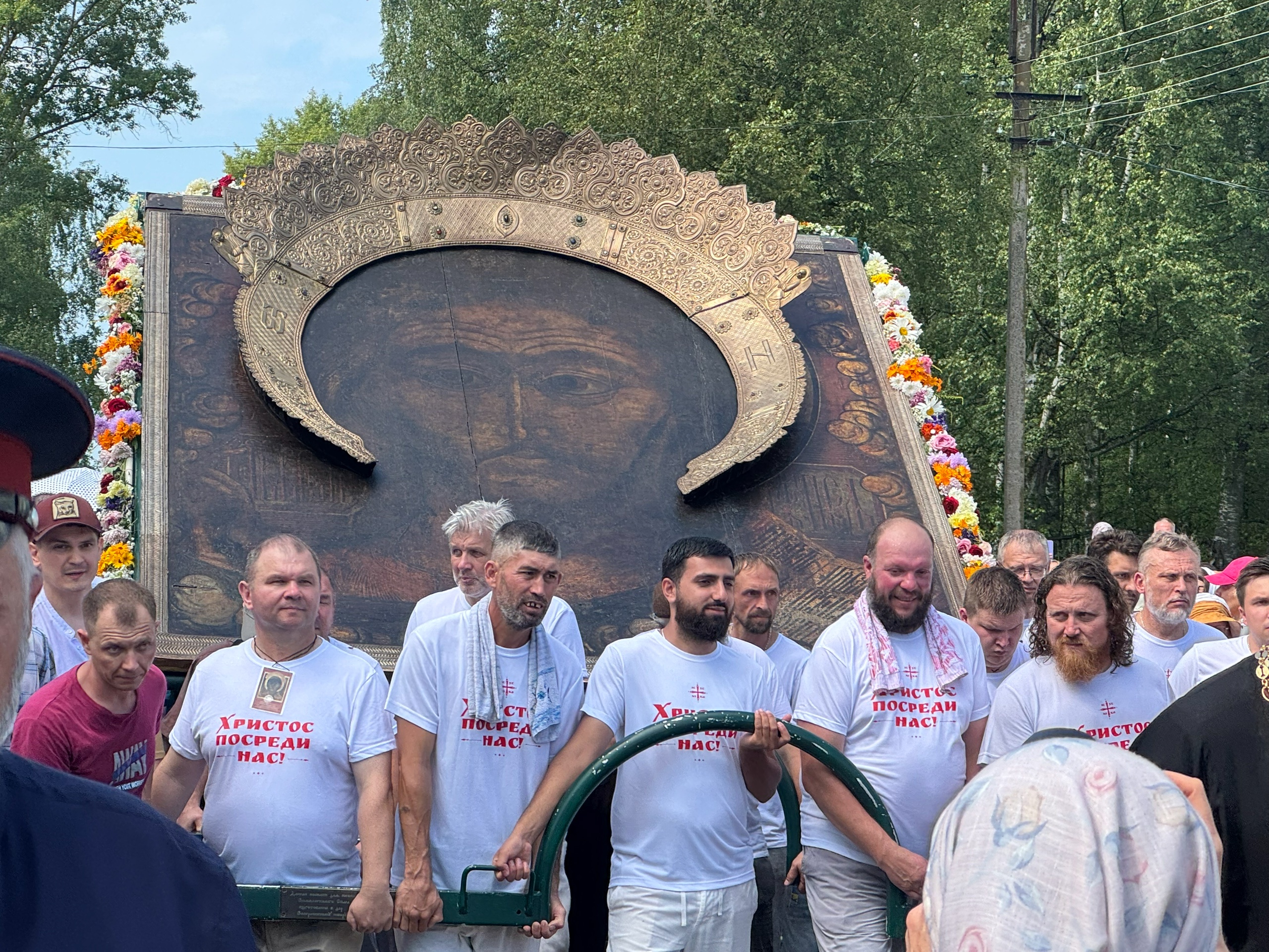 Более 2500 человек прошли с иконой по тутаевскому Левобережью